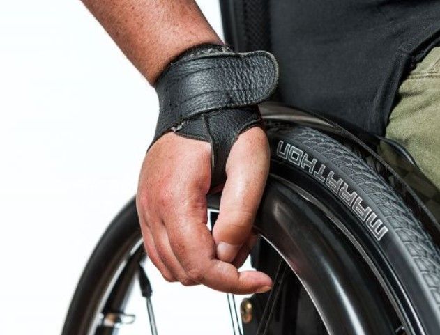 CURVE TETRA MAIN COURANTE