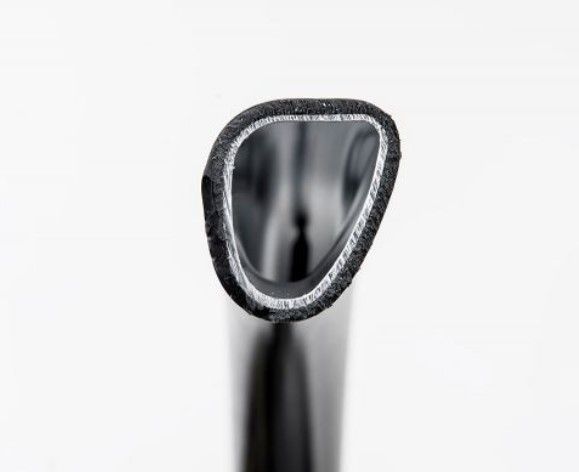 CURVE L TETRA - MAIN COURANTE